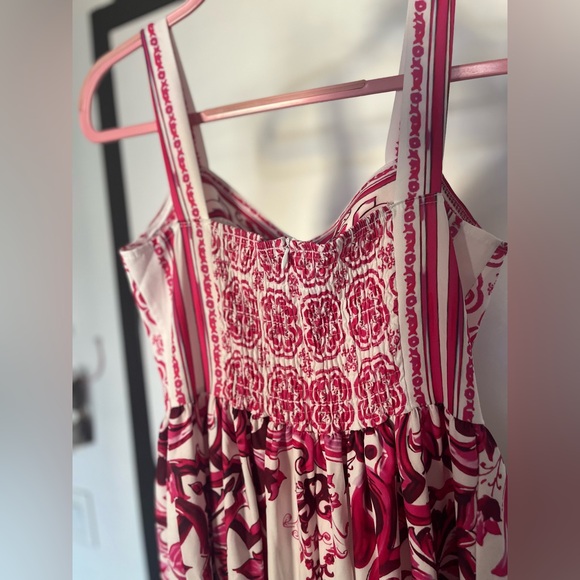 Beautiful designer inspired summer dress - Picture 3 of 3